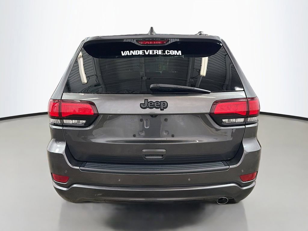 Used 2020 Jeep Grand Cherokee Altitude RWD image 8