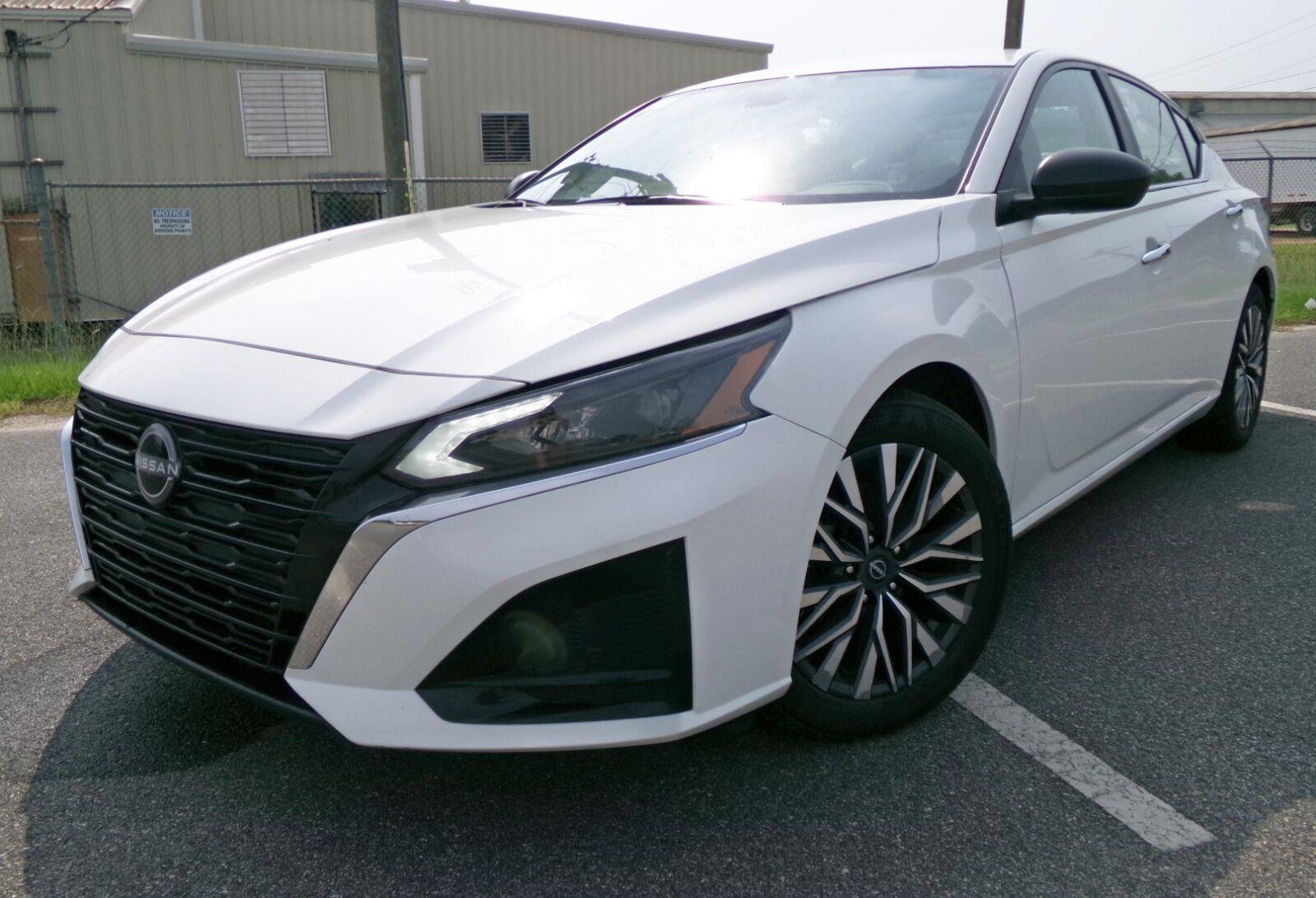 Used 2025 Nissan Altima 2.5 SV