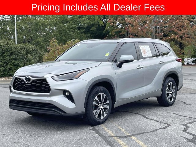 Used 2023 Toyota Highlander XLE