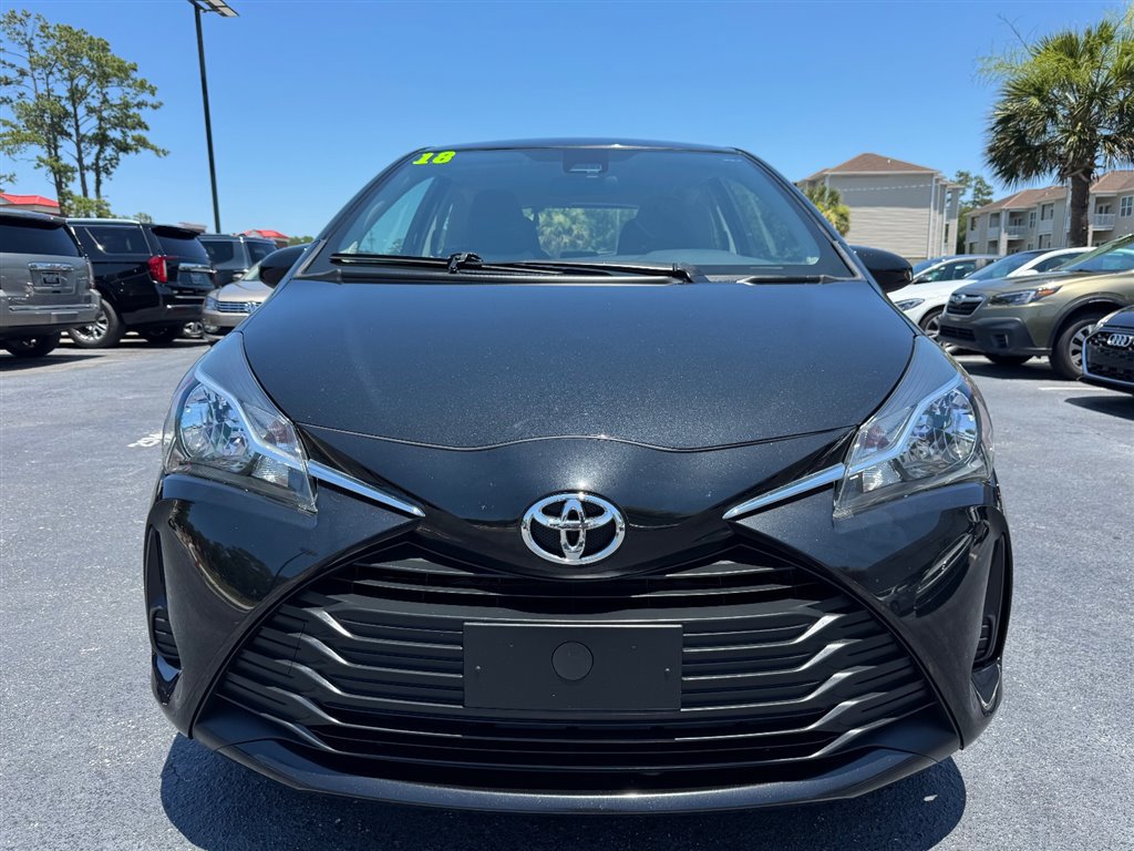 Used 2018 Toyota Yaris L FWD image 3
