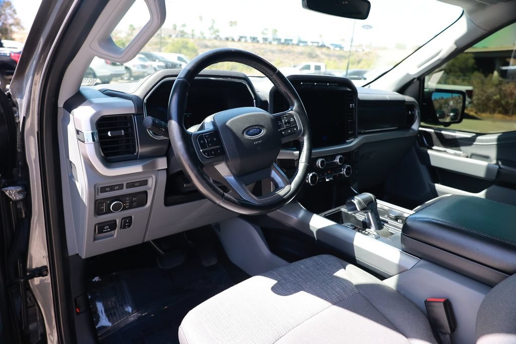 Used 2022 Ford F150 Lightning XLT AWD/4WD image 18