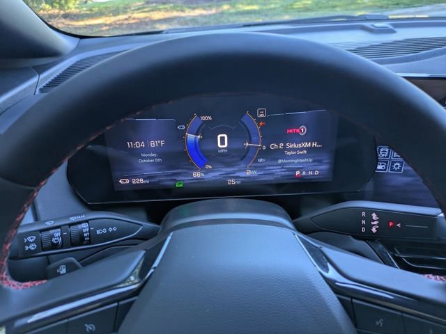 New 2025 Chevrolet Equinox EV RS image 16