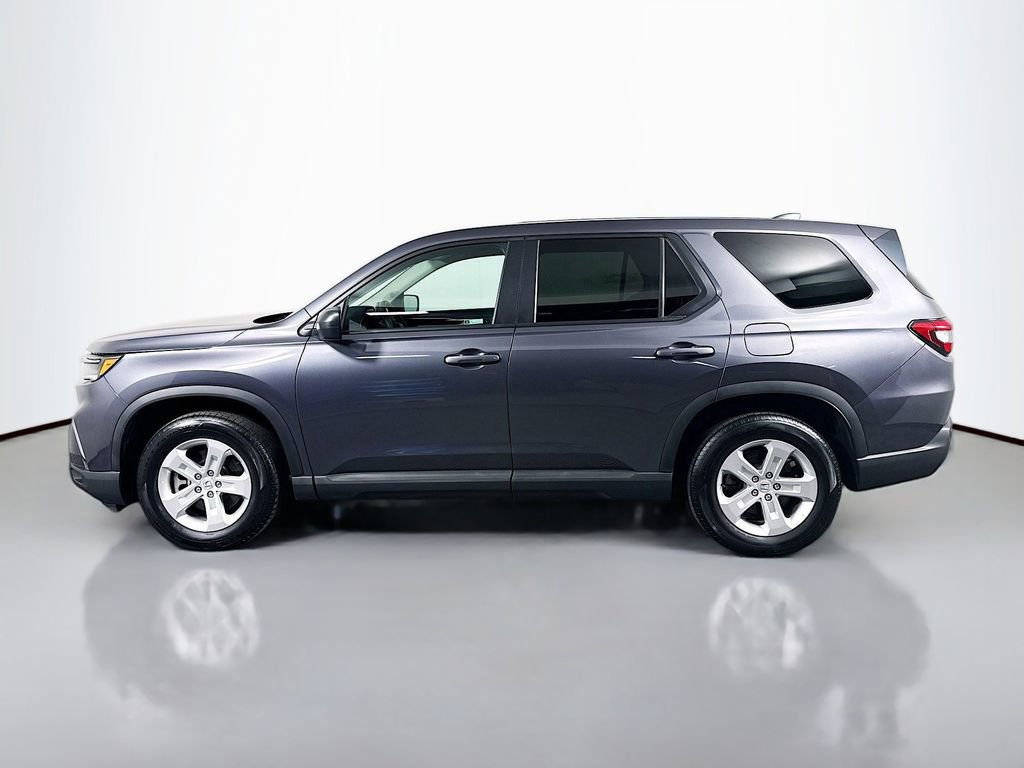 Certified 2023 Honda Pilot LX image 4