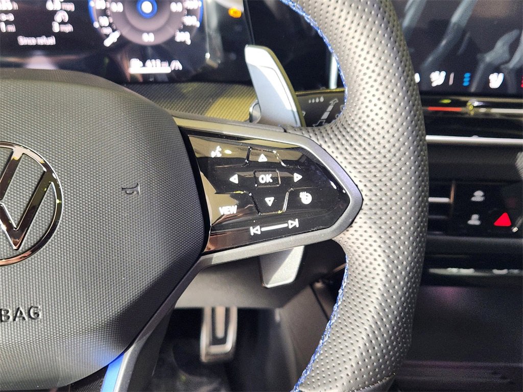 New 2026 Volkswagen Golf image 9