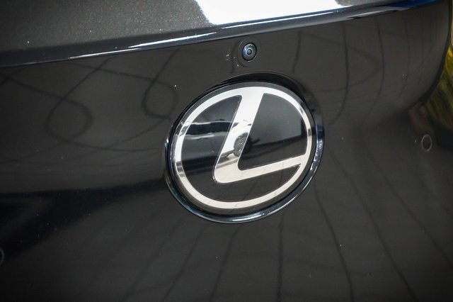 Certified 2023 Lexus RZ 450e Premium w/ Technology Package image 28