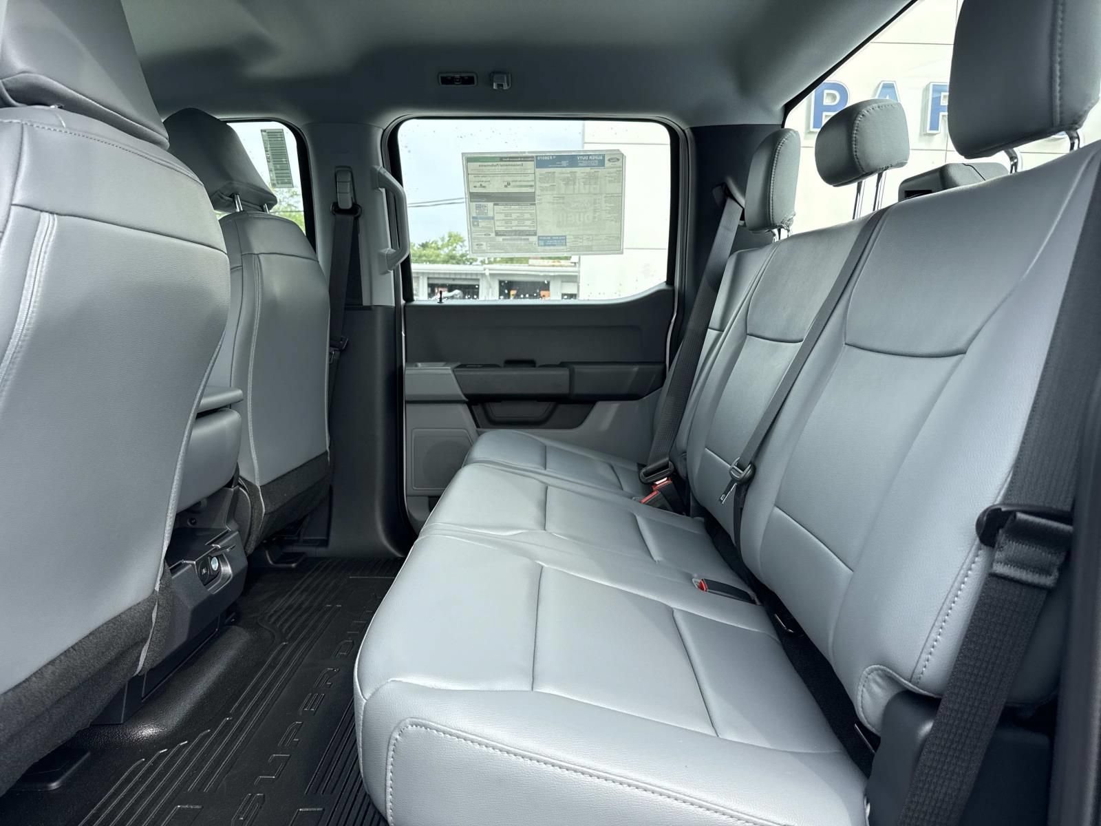 New 2026 Ford F250 XL w/ FX4 Off-Road Package AWD/4WD image 11