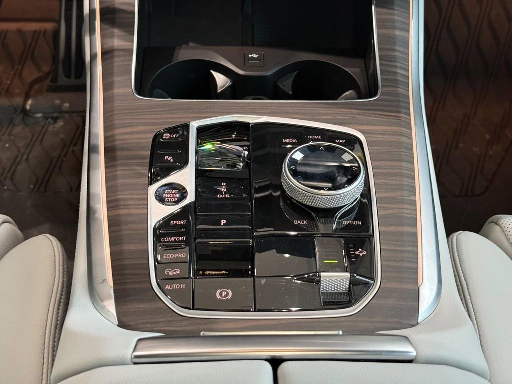 New 2026 BMW X5 xDrive40i w/ Executive Package image 7