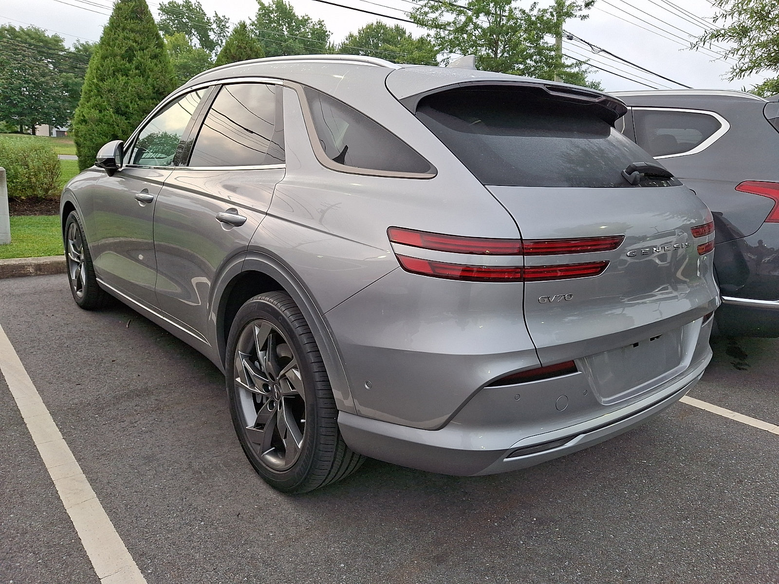 Used 2023 Genesis Electrified GV70 AWD/4WD image 7