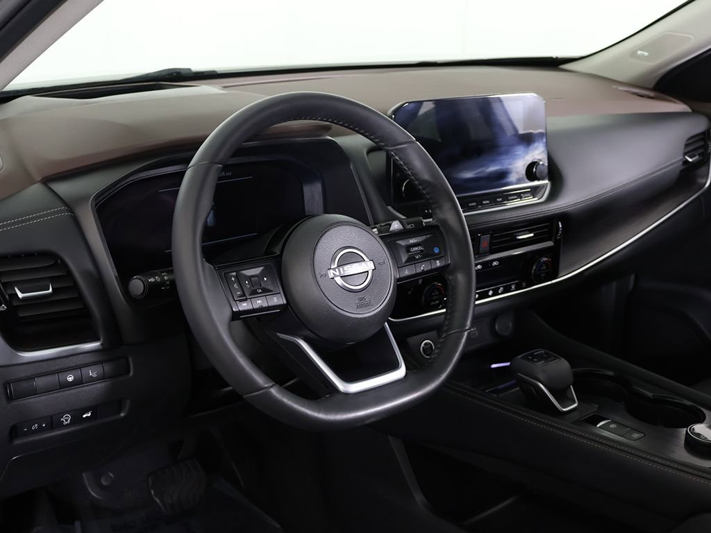 Used 2023 Nissan Rogue Platinum w/ Platinum Premium Package AWD/4WD image 30