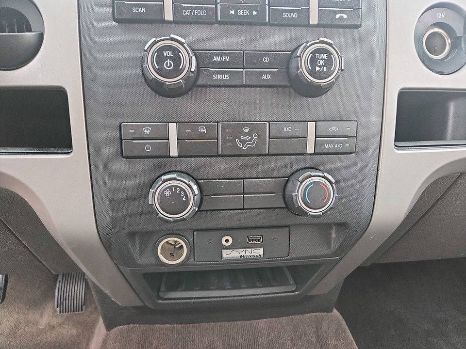 Used 2010 Ford F150 XLT image 24