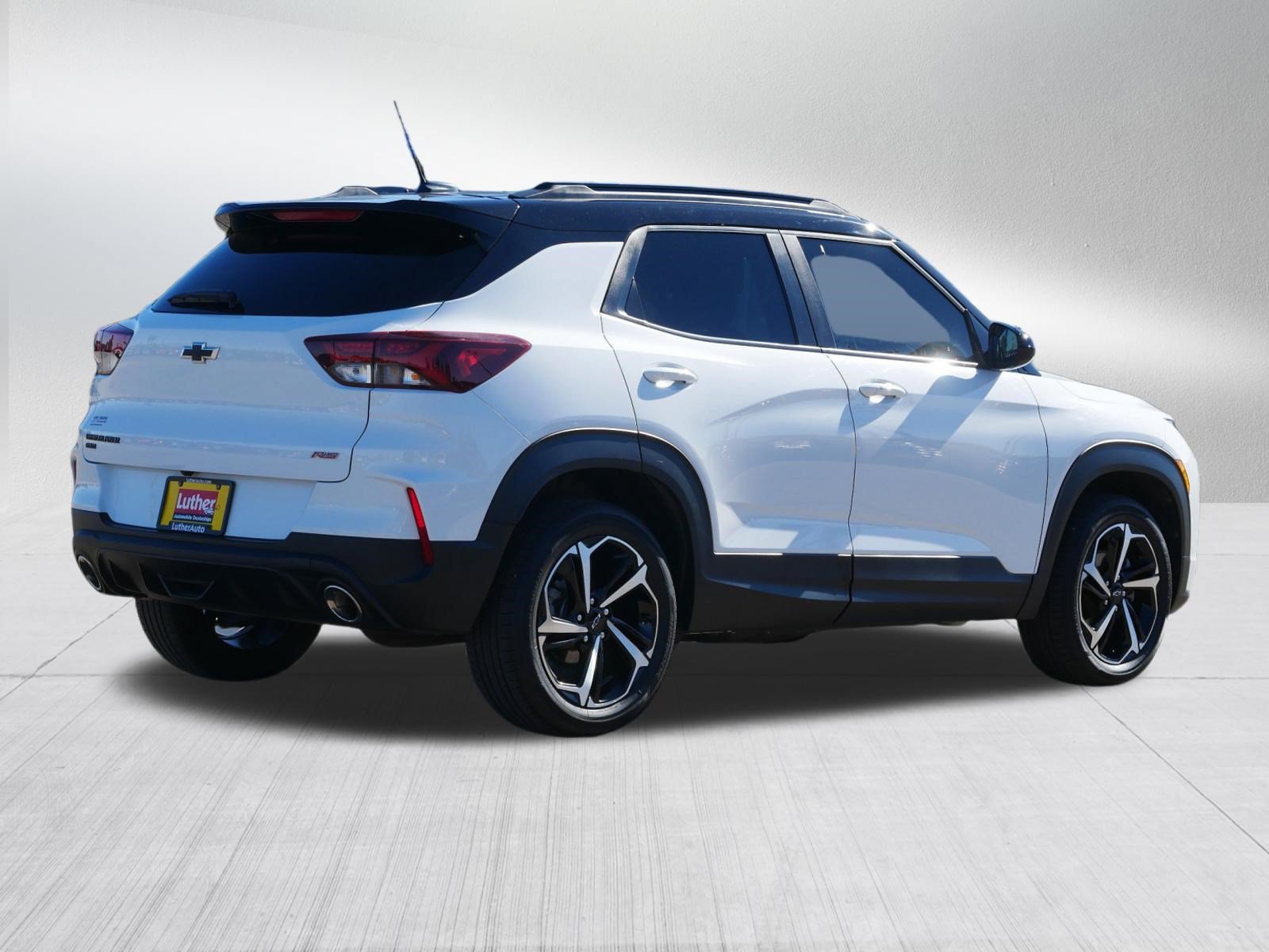 Used 2023 Chevrolet TrailBlazer RS w/ Sun and Liftgate Package AWD/4WD image 7