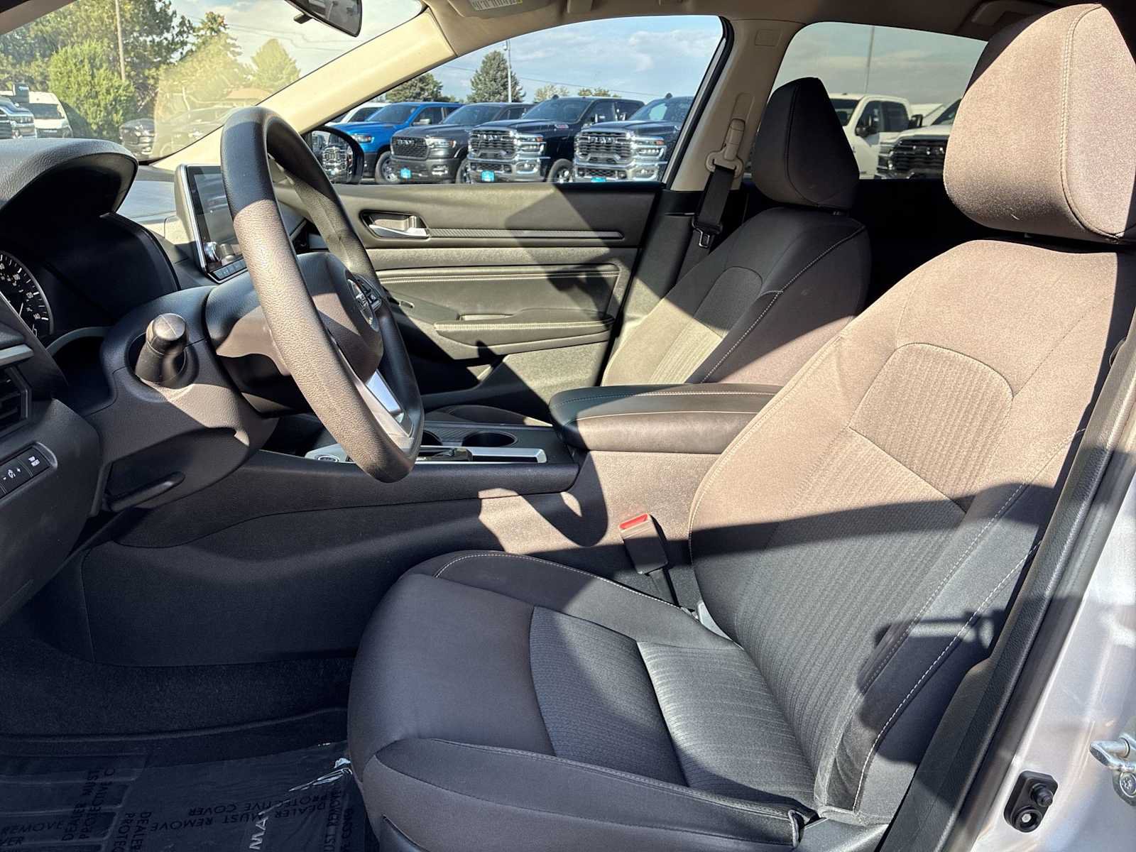 Used 2019 Nissan Altima 2.5 S FWD image 13