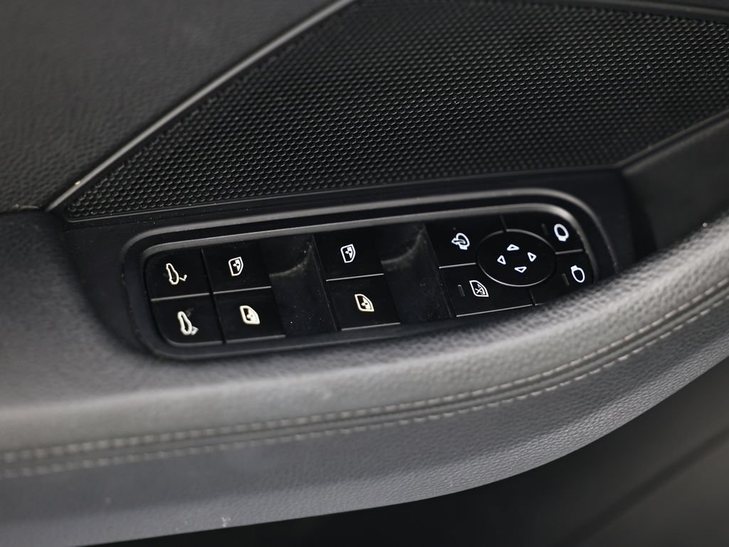 Used 2022 Porsche Panamera image 20