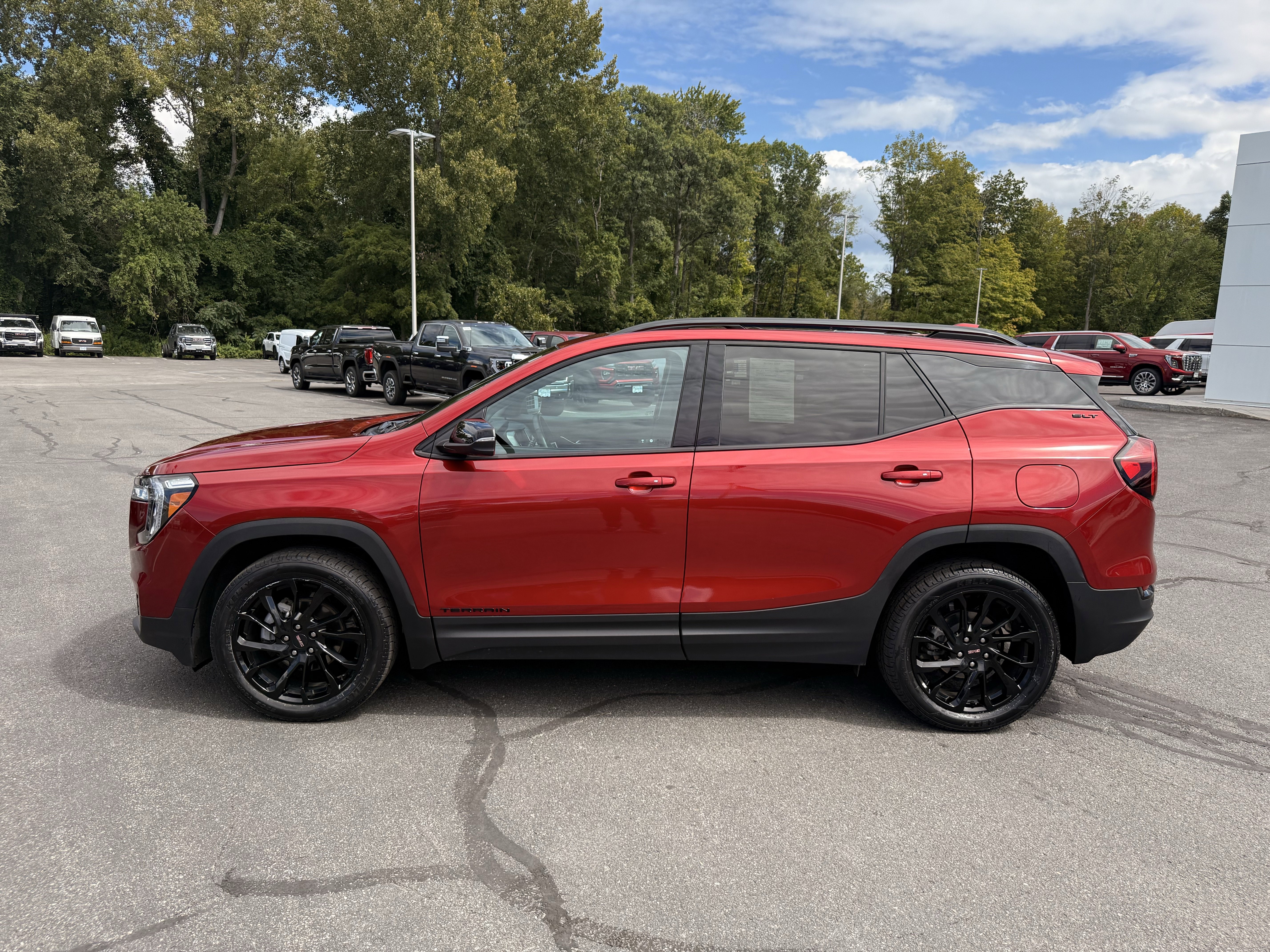 Certified 2023 GMC Terrain SLT w/ Tech Package image 2