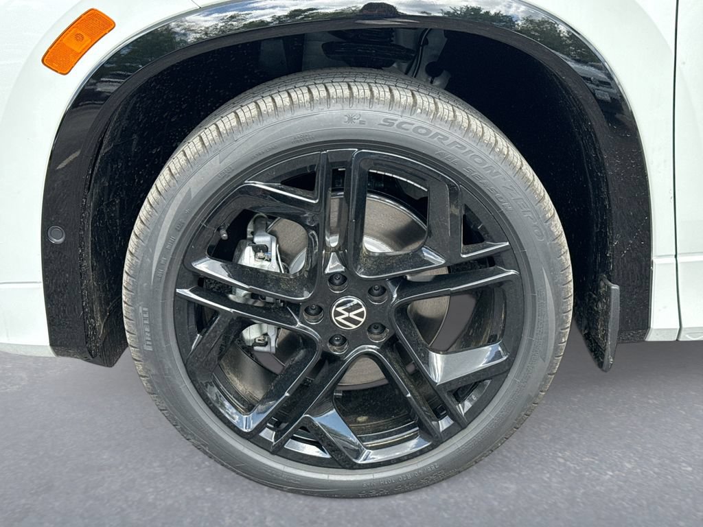 Used 2026 Volkswagen Tiguan SE R-Line AWD/4WD image 18