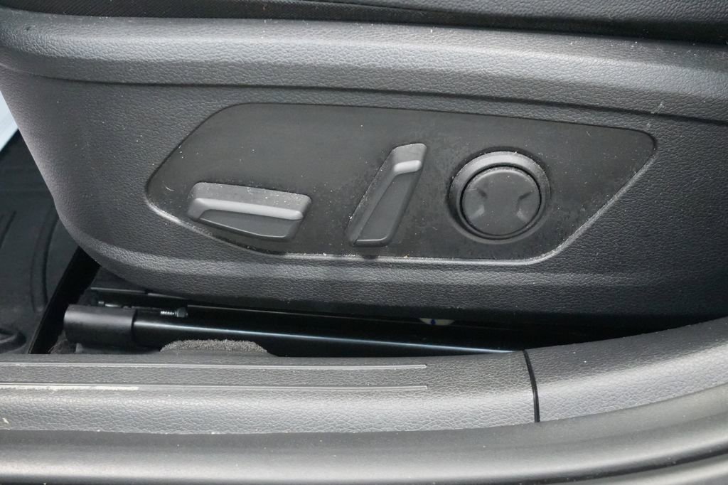 Used 2023 Hyundai Sonata Limited FWD image 17