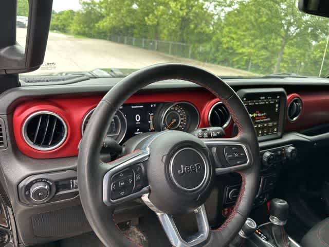 Used 2023 Jeep Wrangler Unlimited Rubicon w/ Cold Weather Group AWD/4WD image 6