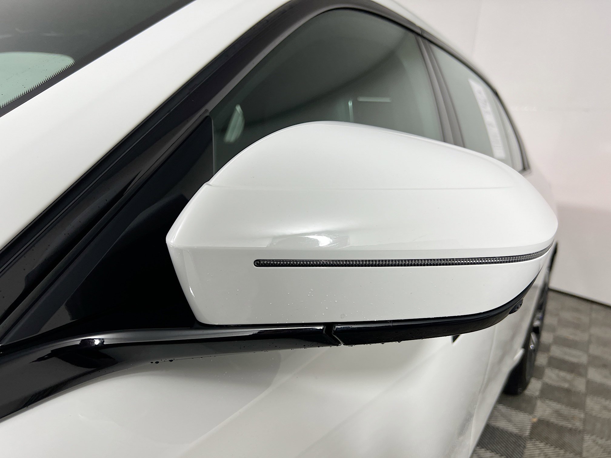 Used 2025 BMW 740i xDrive image 13