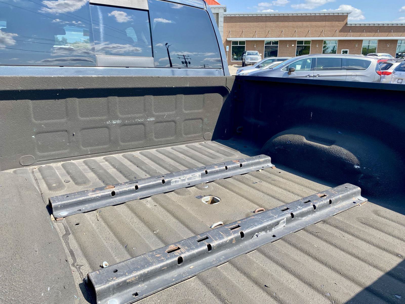 Used 2015 RAM 2500 Laramie w/ Convenience Group AWD/4WD image 5