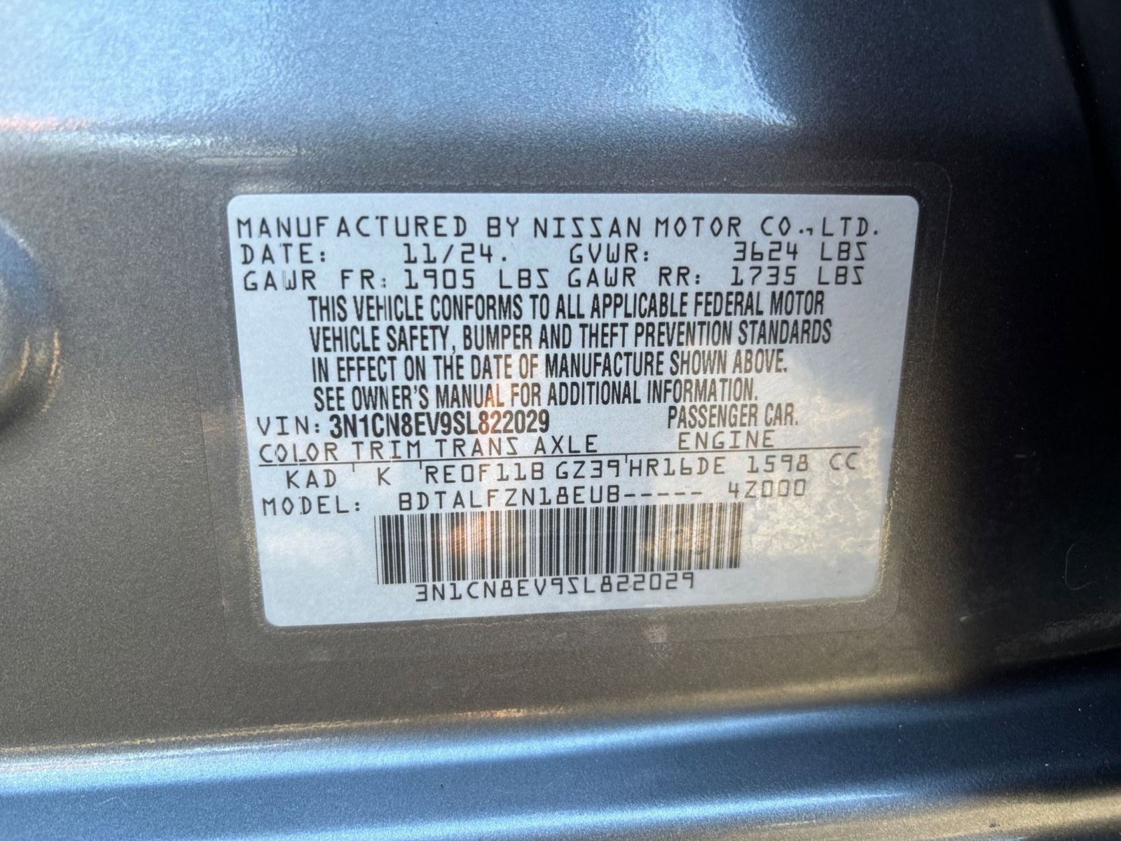 Used 2025 Nissan Versa SV image 27