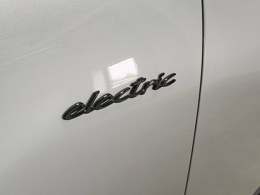 New 2026 Porsche Macan 4 Electric AWD/4WD image 28
