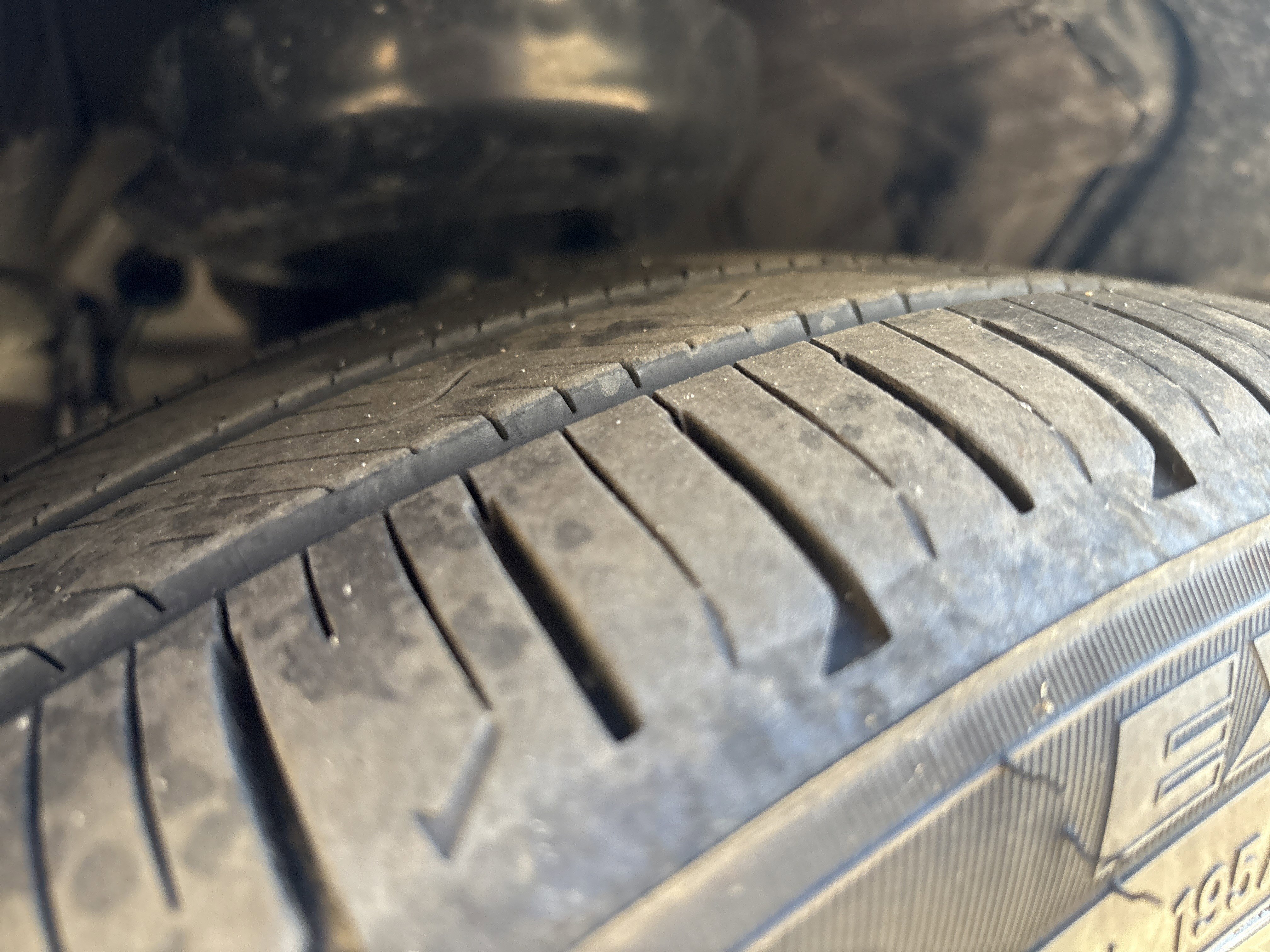 Used 2024 Toyota Prius XLE image 12