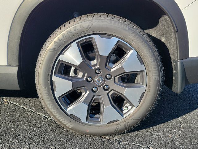 New 2026 Honda Pilot Touring image 6