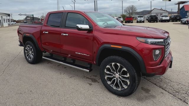 New 2026 GMC Canyon Denali AWD/4WD image 2