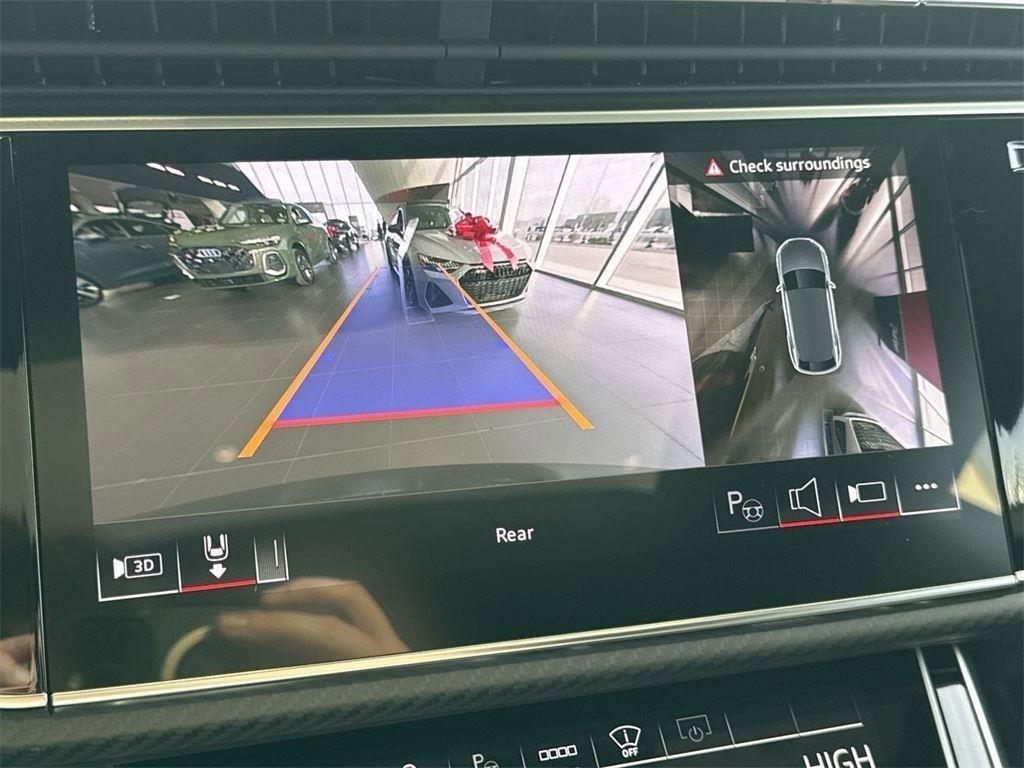 New 2025 Audi RS Q8 performance image 17