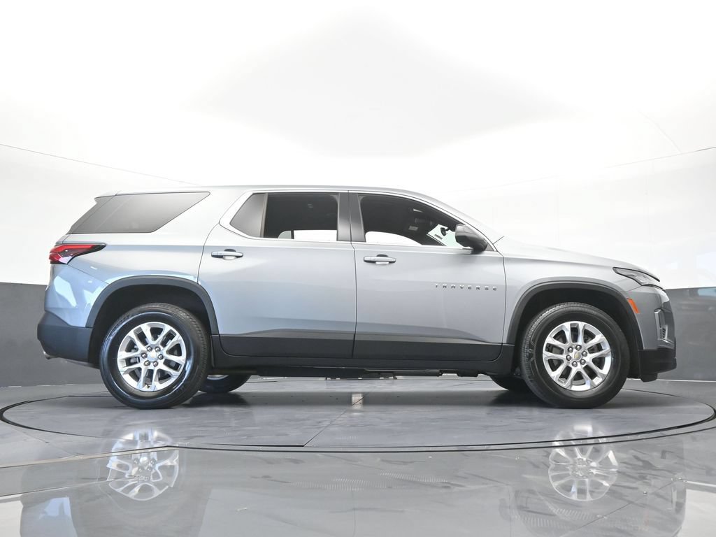 Used 2023 Chevrolet Traverse LS FWD image 55