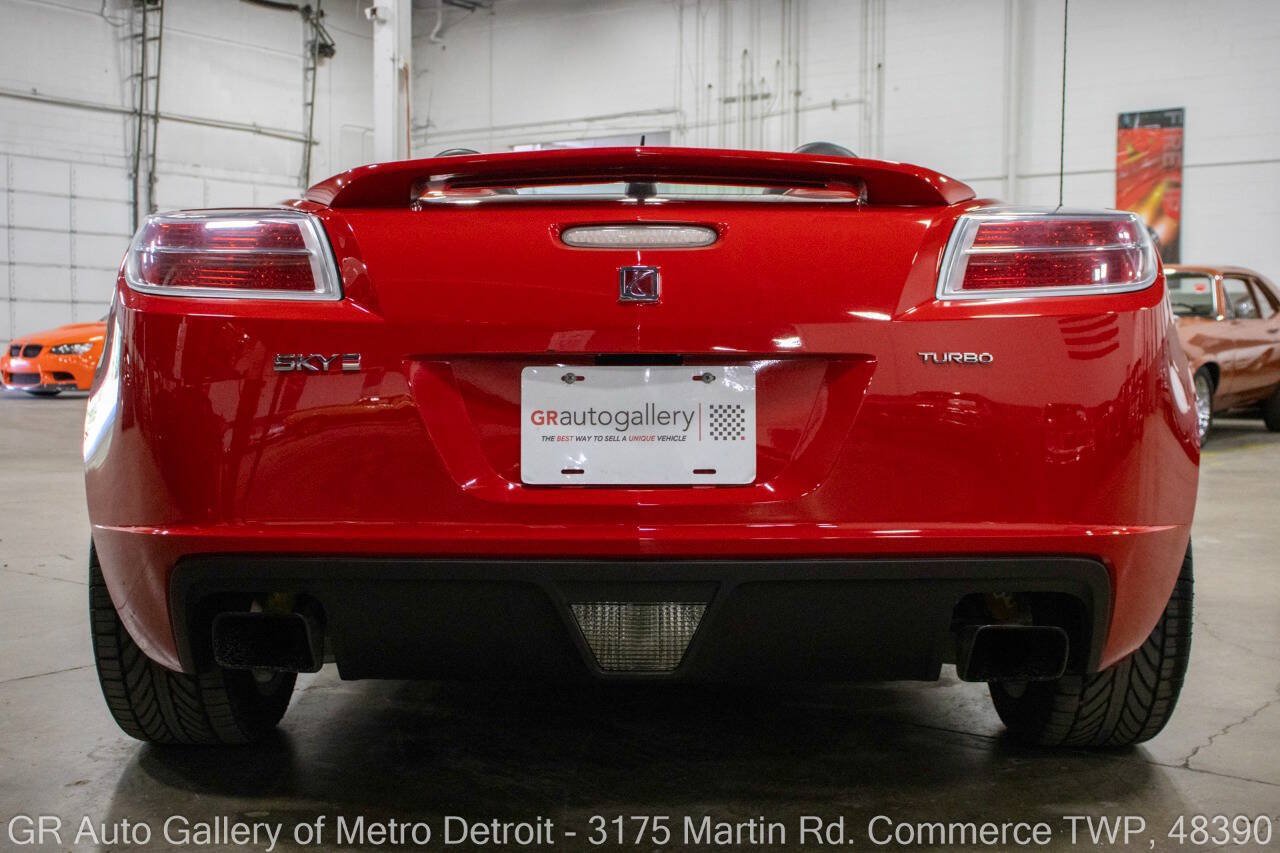 Used 2009 Saturn Sky Red Line RWD image 7