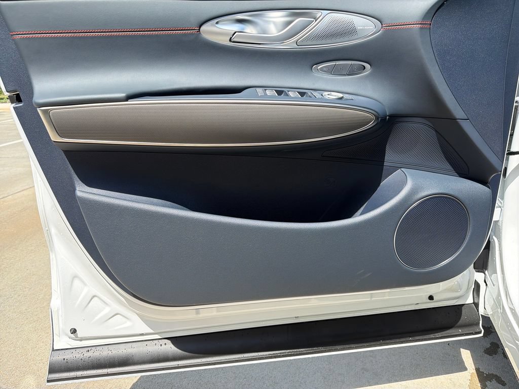 New 2027 Genesis GV70 2.5T Sport Prestige AWD/4WD image 10