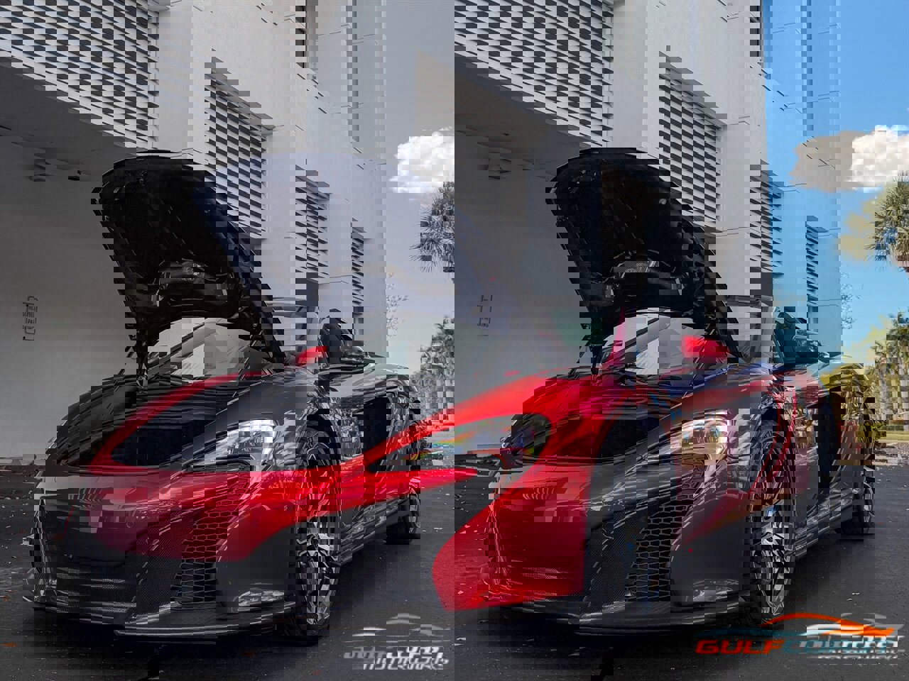 Used 2015 McLaren 650S Spider image 42