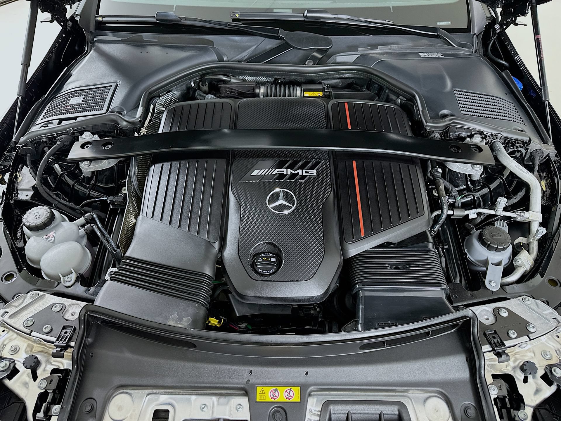 Used 2025 Mercedes-Benz CLE 53 AMG 4MATIC Cabriolet image 31