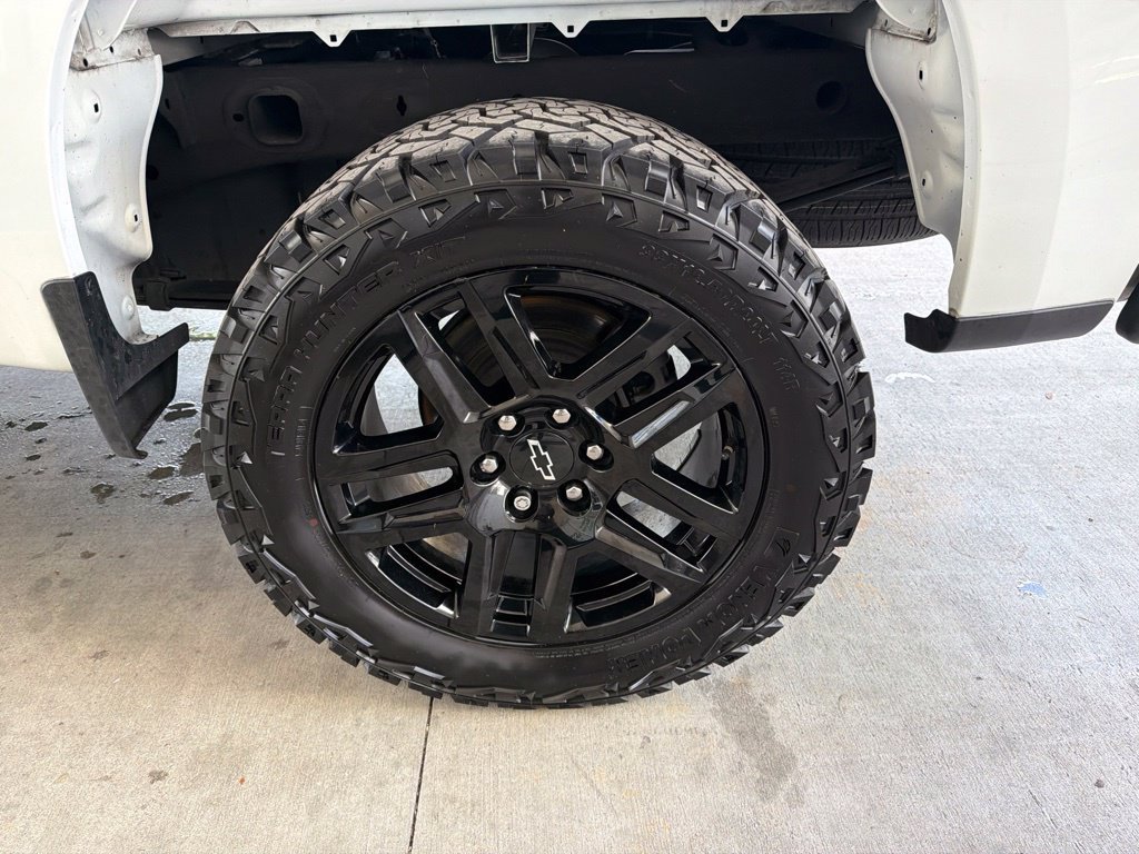 Used 2022 Chevrolet Silverado 1500 Custom w/ Rally Edition RWD image 17