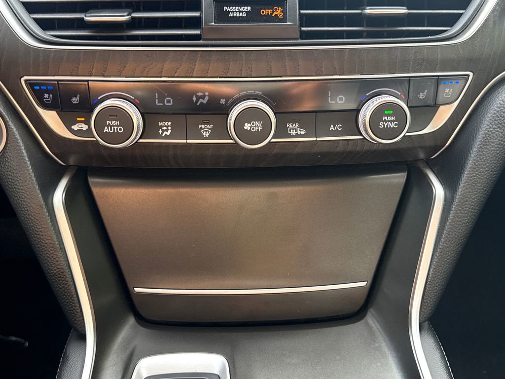 Used 2020 Honda Accord Touring image 23