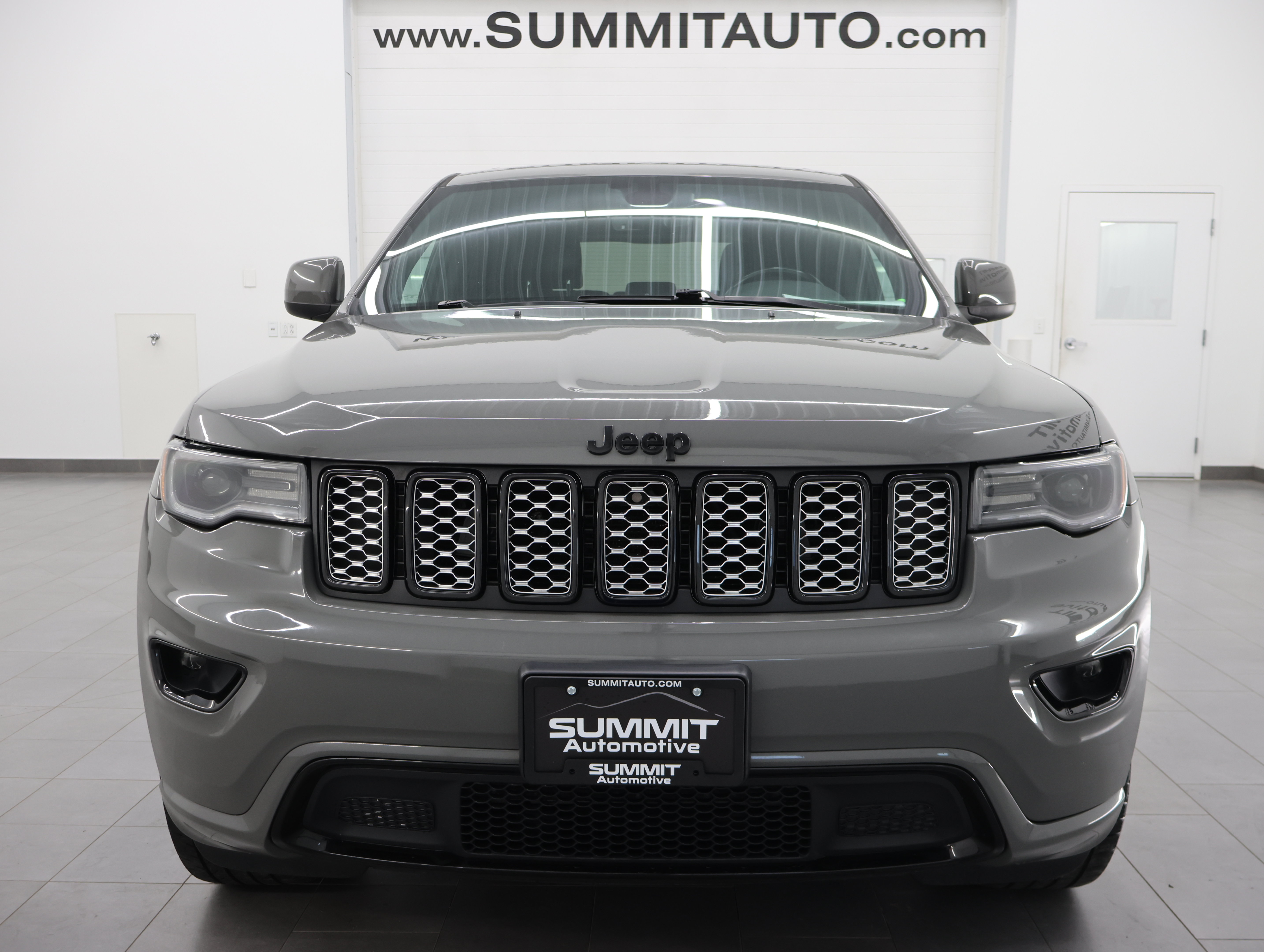 Used 2020 Jeep Grand Cherokee Altitude AWD/4WD image 21