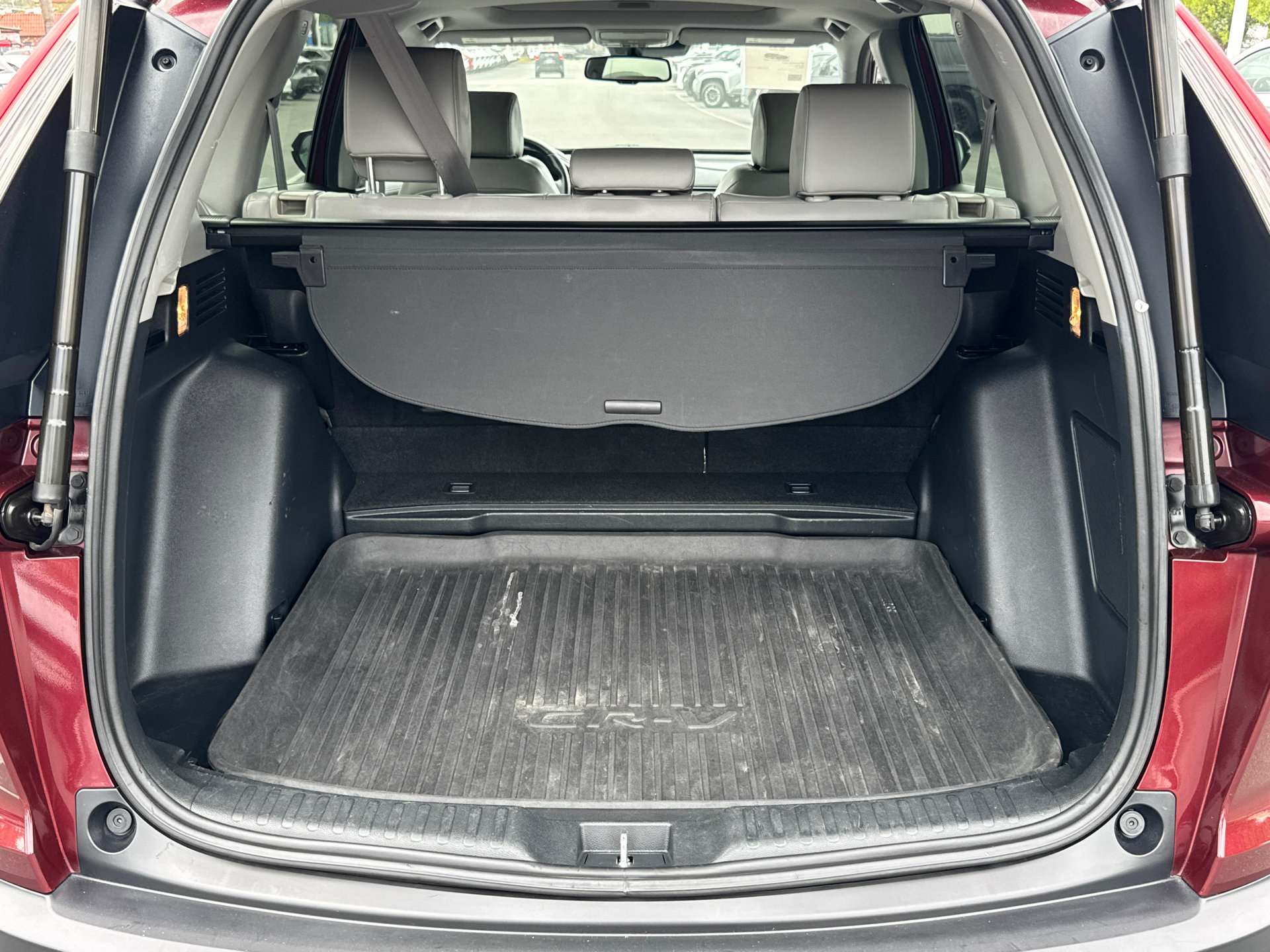 Used 2018 Honda CR-V Touring image 9