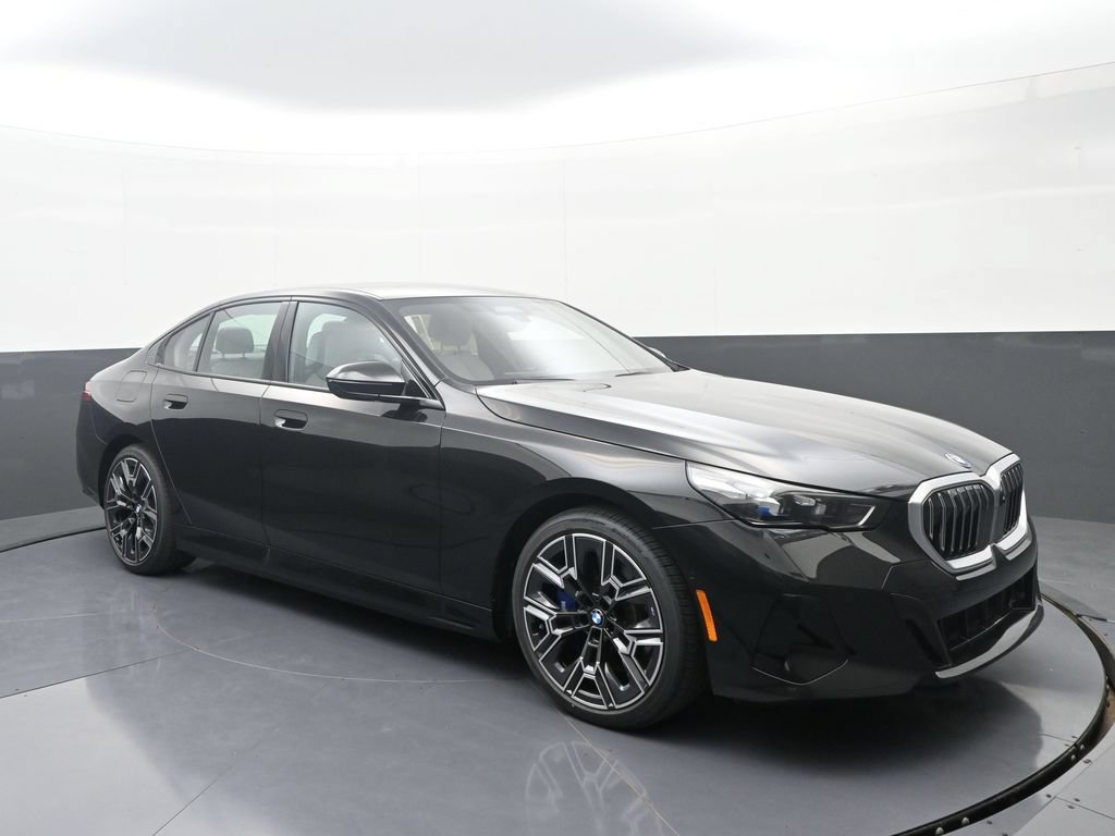 New 2026 BMW 550e xDrive w/ Executive Package AWD/4WD image 3