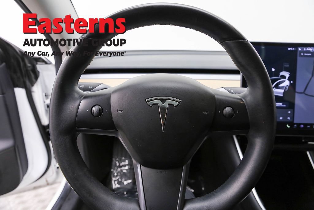 Used 2018 Tesla Model 3 Long Range image 10