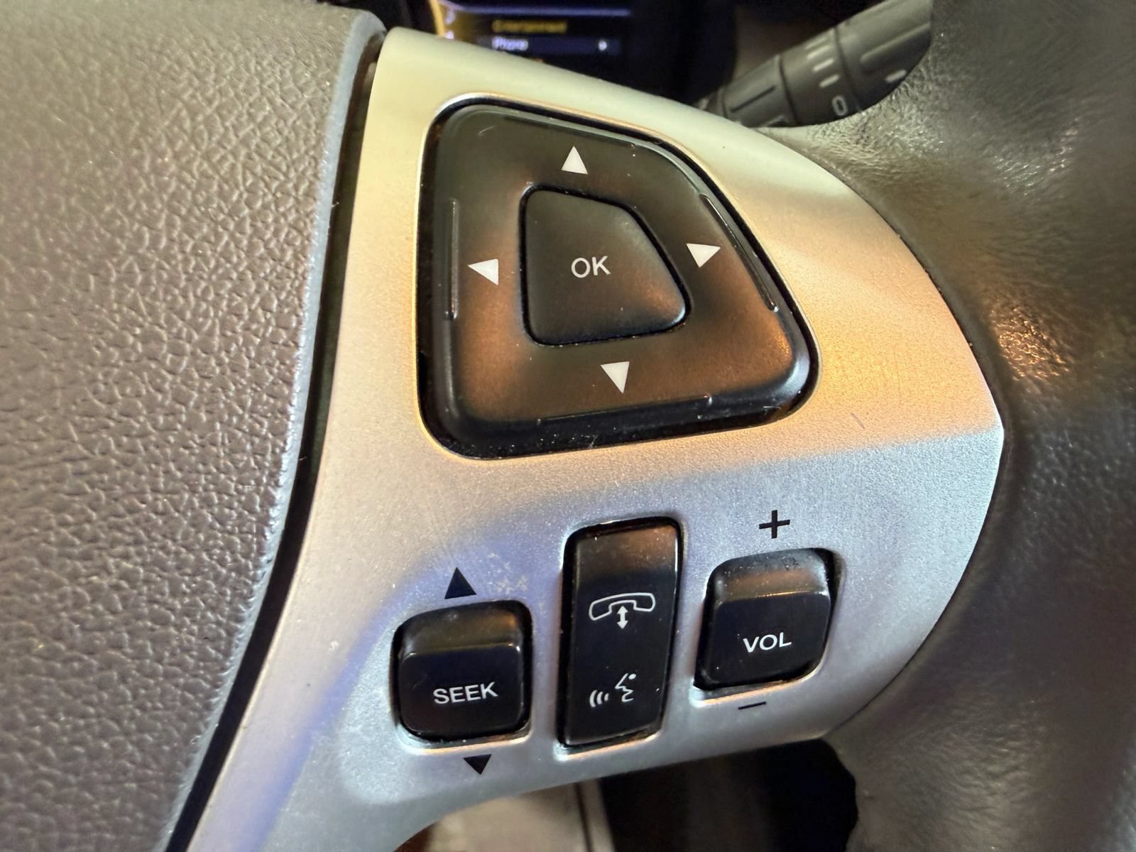 Used 2013 Ford Edge SEL FWD image 22