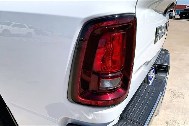 Used 2025 RAM 2500 Tradesman w/ Chrome Appearance Group image 30