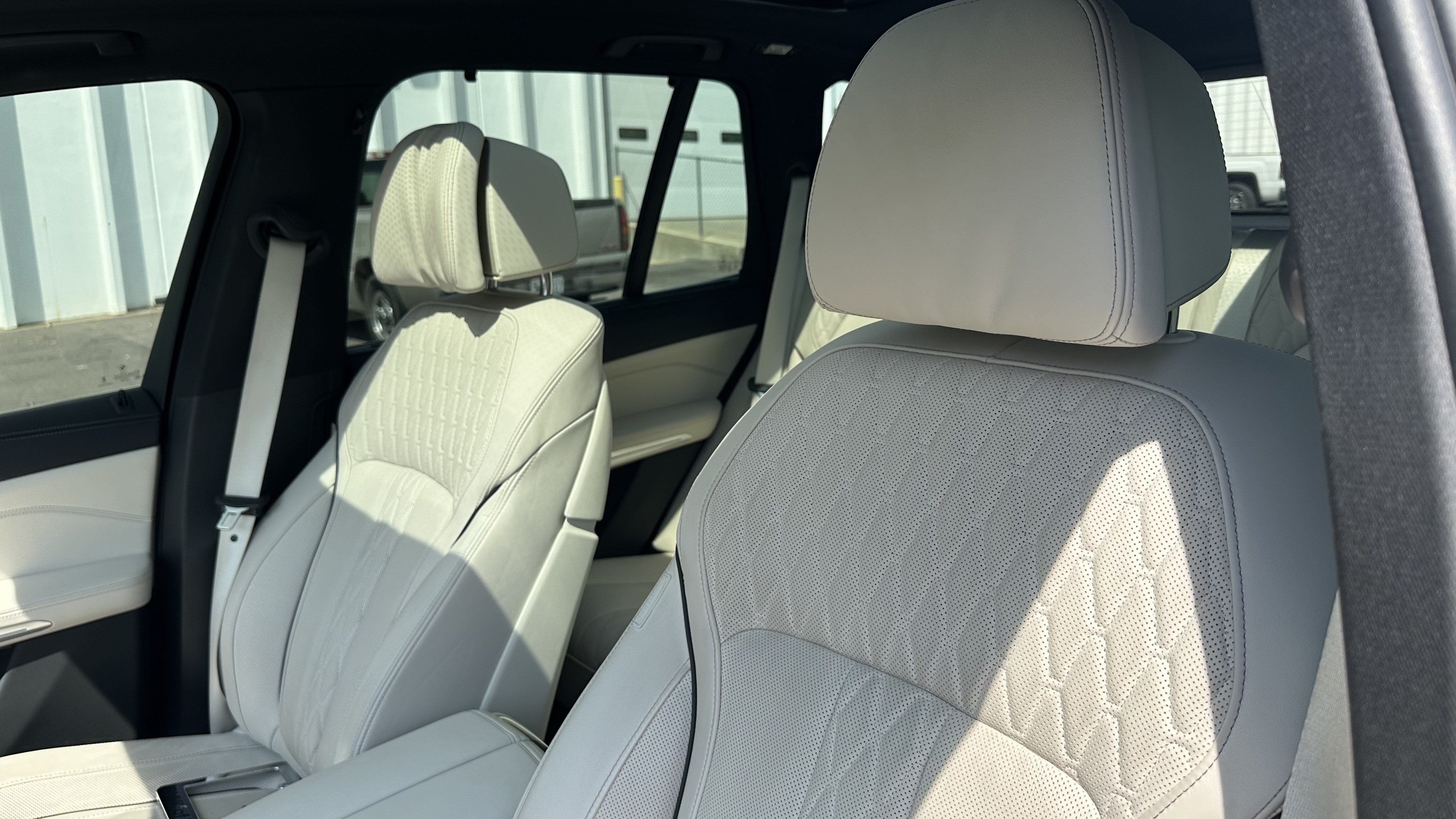Certified 2024 BMW X5 xDrive50e w/ Executive Package AWD/4WD image 18