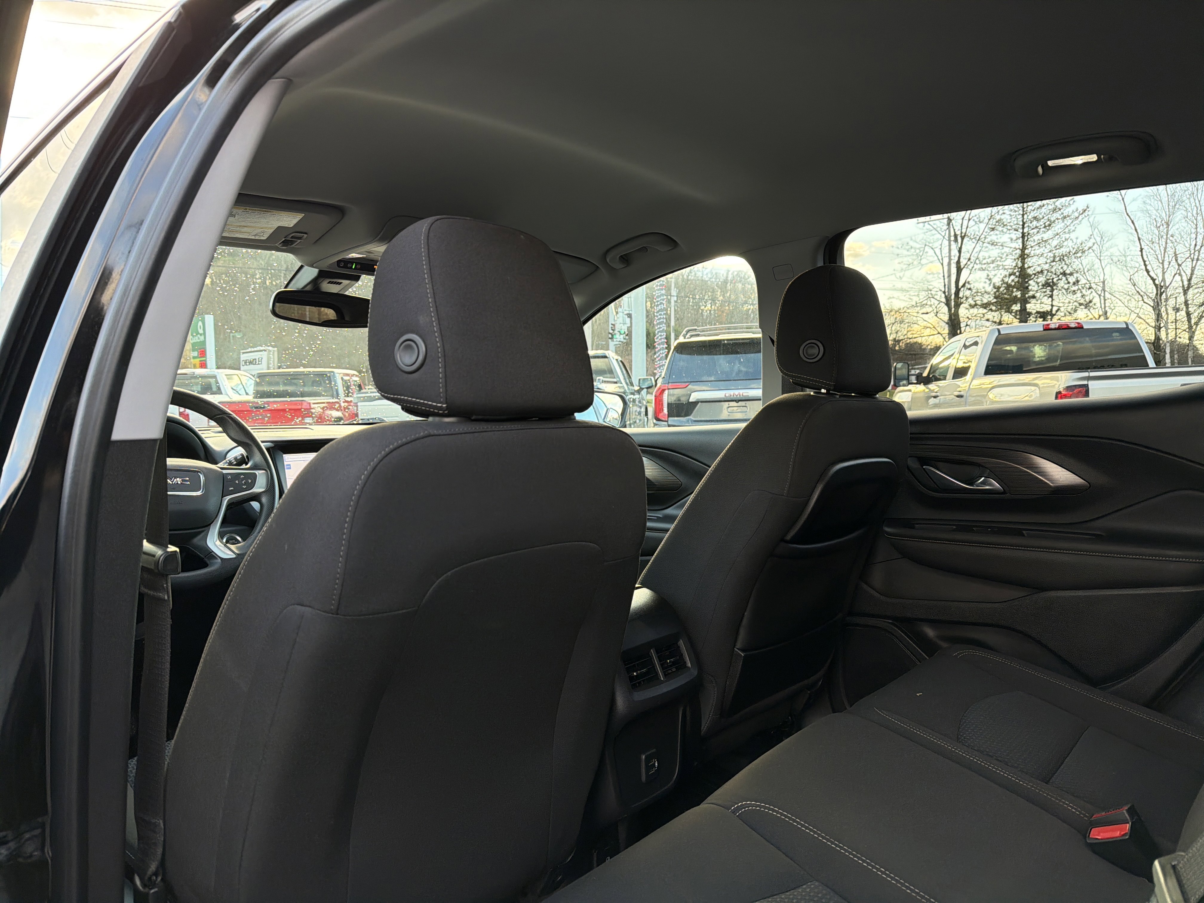 Used 2022 GMC Terrain SLE w/ Driver Convenience Package image 31