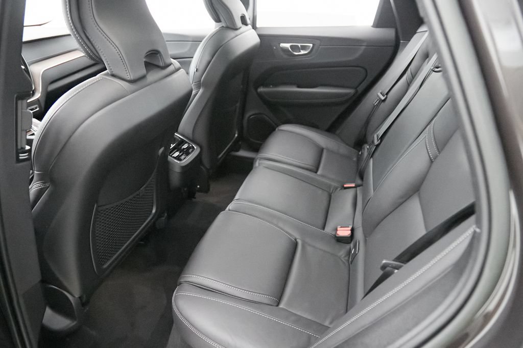 Certified 2023 Volvo XC60 B5 Ultimate AWD/4WD image 20
