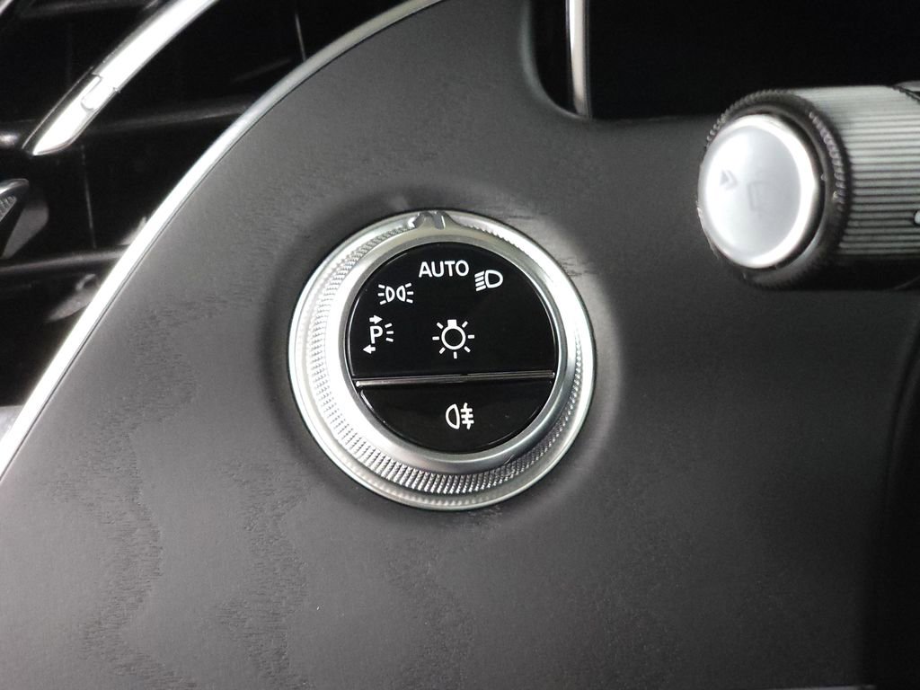 Certified 2026 Mercedes-Benz E 350 4MATIC Sedan image 10