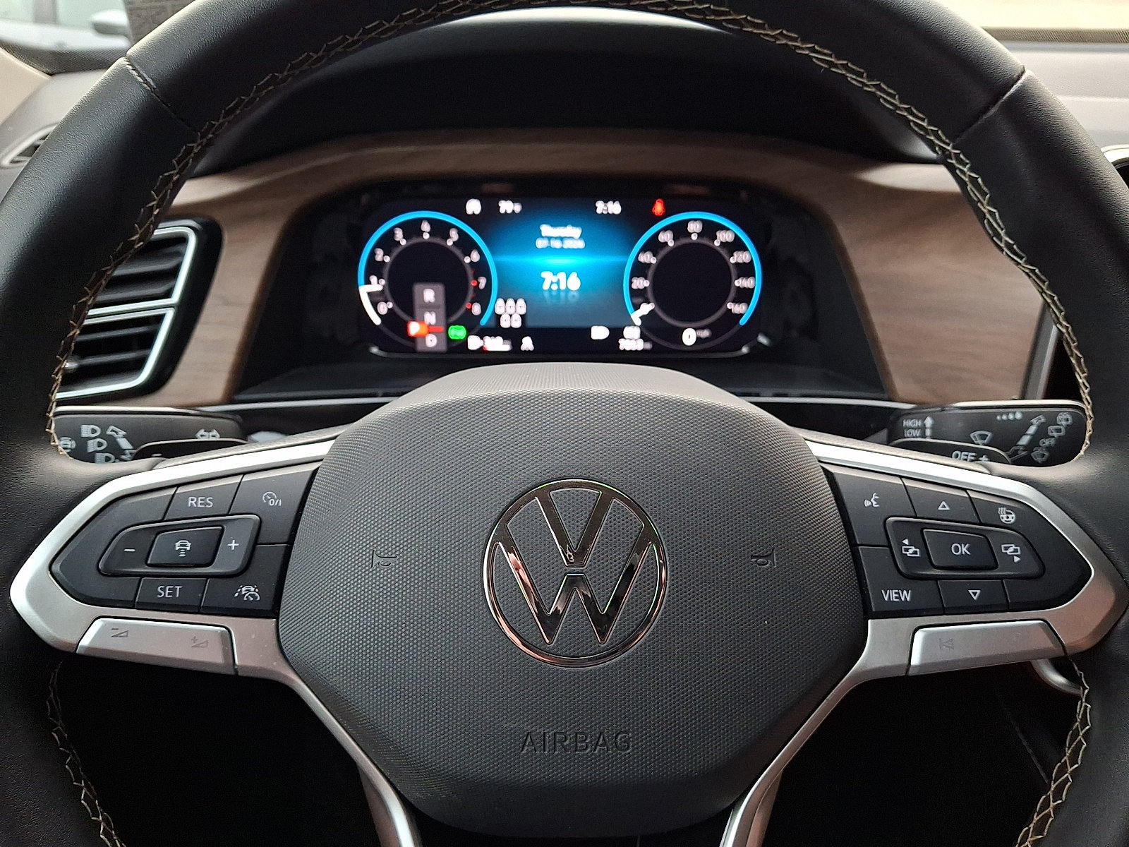 Used 2026 Volkswagen Atlas SE AWD/4WD image 19