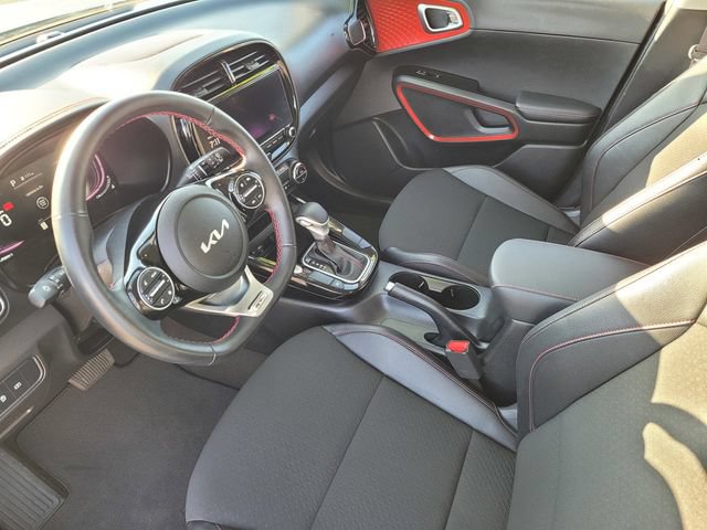 Used 2023 Kia Soul GT-Line FWD image 9