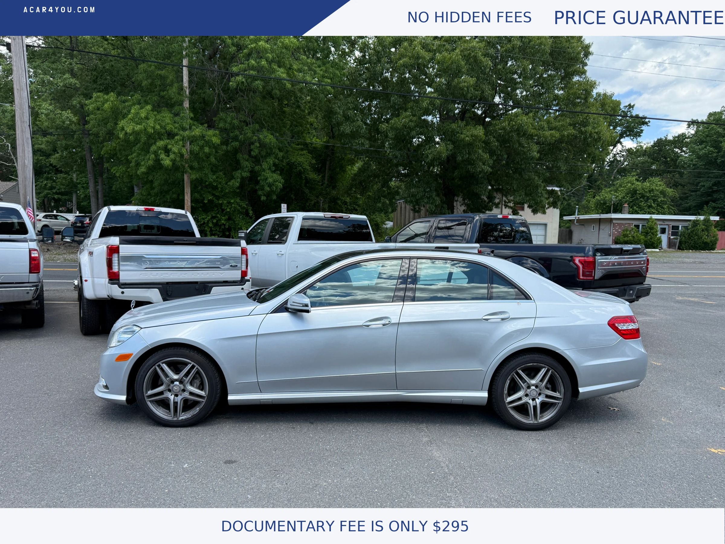 Used 2011 Mercedes-Benz E 550 4MATIC Sedan image 2