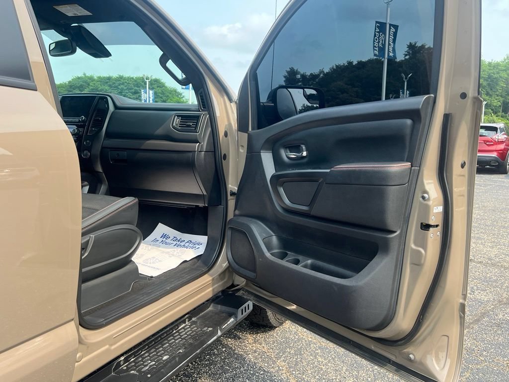 Used 2020 Nissan Titan PRO-4X AWD/4WD image 36